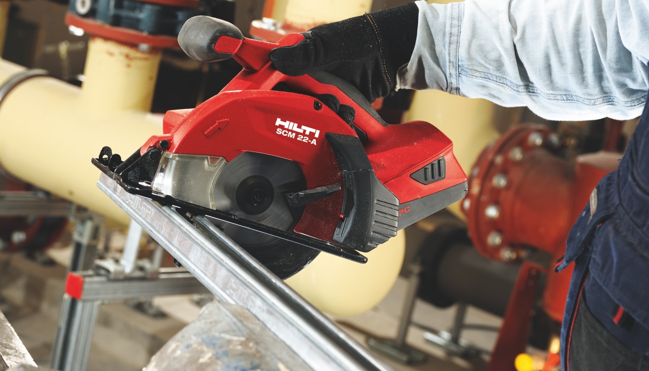 SCM 22-A Cordless Circular Saw