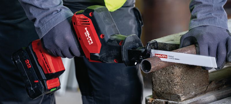 SR 4-22 One-handed reciprocating saw Compact and light cordless one-handed brushless reciprocating saw for everyday demolition and fast, precise cutting (Nuron battery platform) Applications 1