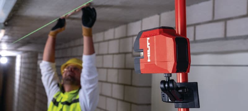 PM 20-CG Plumb and cross line laser Green beam combi-laser with 2 queues and 4 points for plumbing, leveling, aligning and squaring Applications 1