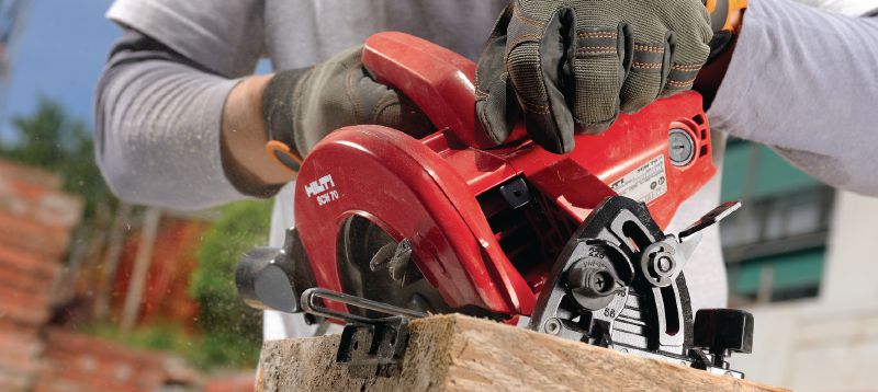 SCW 70 Circular saw Circular saw for heavy-duty straight cuts up to 70 mm Applications 1