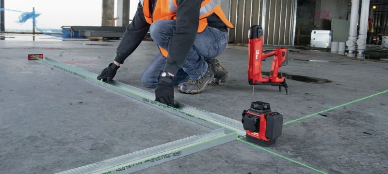 PM 30-MG Multi-line laser Compact multi-line laser - 3x360° self-leveling green lines for faster leveling, aligning, and squaring (12V battery platform) Applications 1